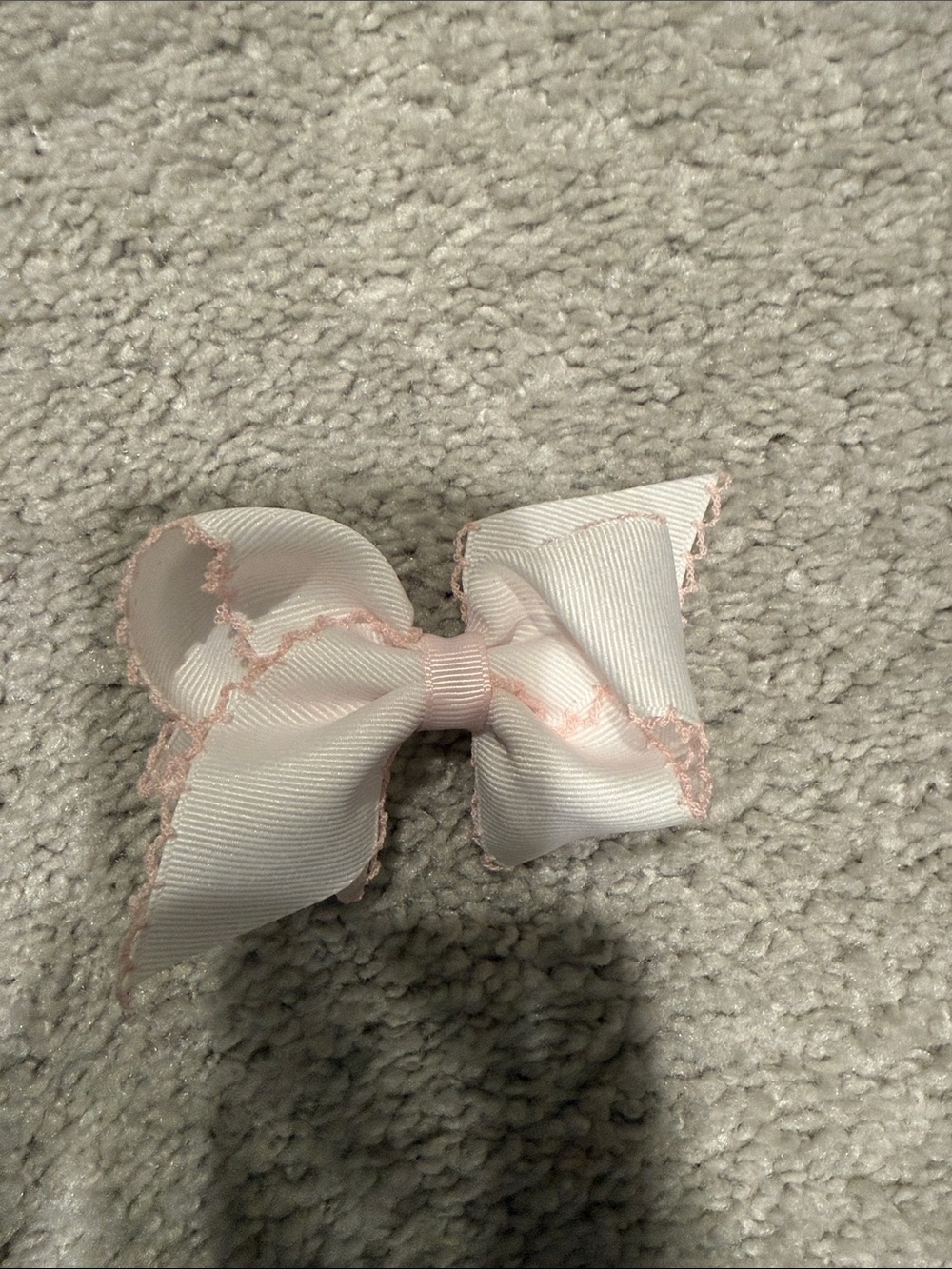 NWOT- Wee Ones White Grosgrain Bow with Pink Lace Trim- Small